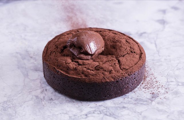 chocolate cake for veganuary